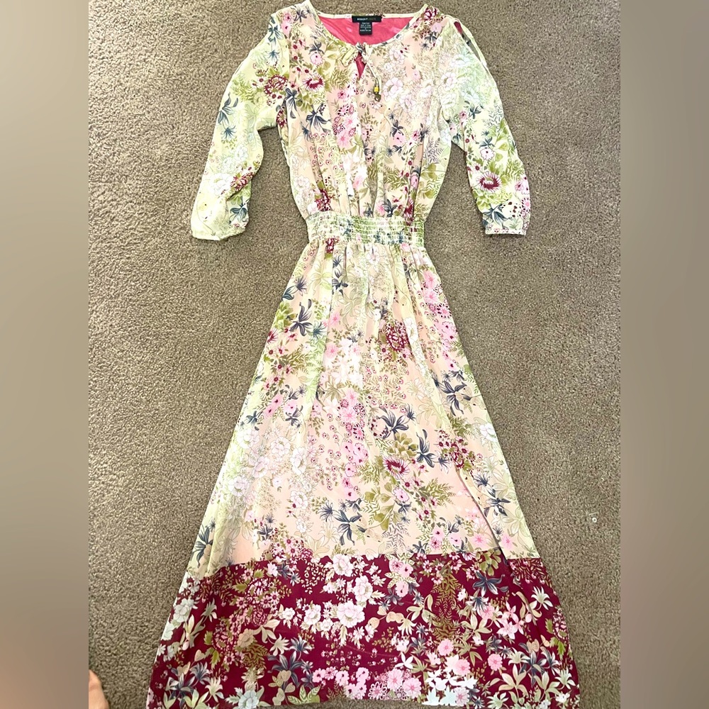 Beautiful Robert Louis Floral Dress